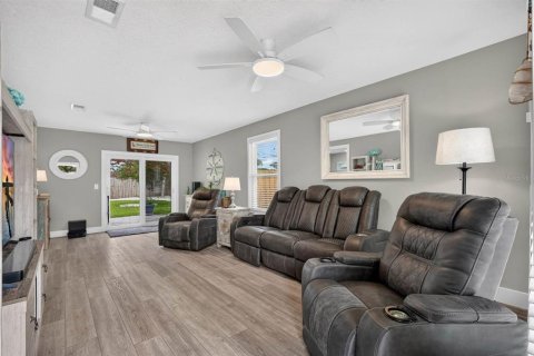Casa en venta en New Smyrna Beach, Florida, 2 dormitorios, 103.31 m2 № 2197001 - foto 16