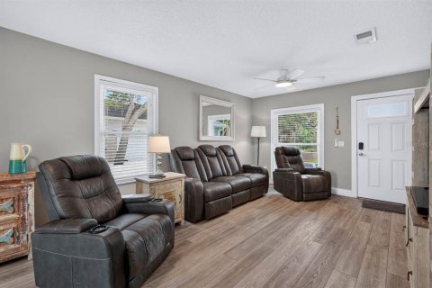 Casa en venta en New Smyrna Beach, Florida, 2 dormitorios, 103.31 m2 № 2197001 - foto 17