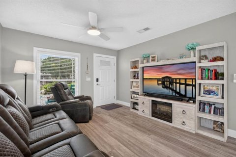 Casa en venta en New Smyrna Beach, Florida, 2 dormitorios, 103.31 m2 № 2197001 - foto 18