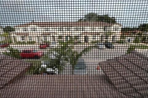 Townhouse in Miami, Florida 3 bedrooms, 127.55 sq.m. № 2001534 - photo 5