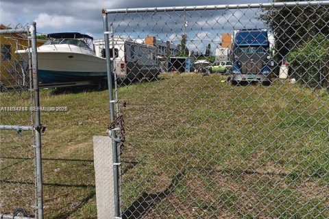 Земельный участок в Флорида-Сити, Флорида № 2046216