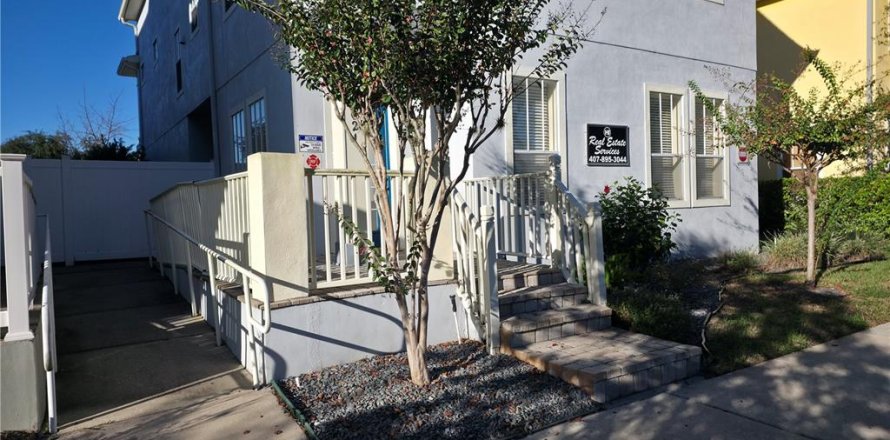 Immobilier commercial à Orlando, Floride 68.75 m2 № 2431596