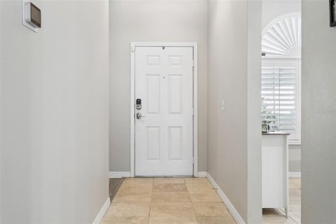House in Tampa, Florida 3 bedrooms, 163.97 sq.m. № 2430730 - photo 4