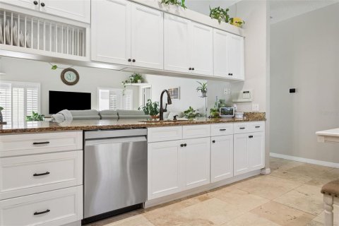 House in Tampa, Florida 3 bedrooms, 163.97 sq.m. № 2430730 - photo 11