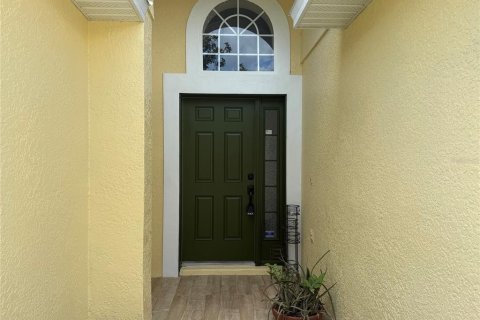 House in Groveland, Florida 4 bedrooms, 169.27 sq.m. № 2167836 - photo 2