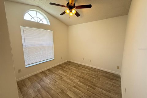 House in Groveland, Florida 4 bedrooms, 169.27 sq.m. № 2167836 - photo 9