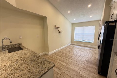 House in Groveland, Florida 4 bedrooms, 169.27 sq.m. № 2167836 - photo 4