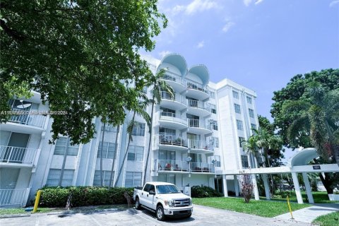 Condo à Miami, Floride, 1 chambre  № 2002142