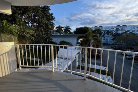 Copropriété à louer à Miami, Floride: 1 chambre, 76.74 m2 № 2002142 - photo 24