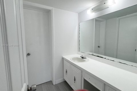 Copropriété à louer à Miami, Floride: 1 chambre, 76.74 m2 № 2002142 - photo 20