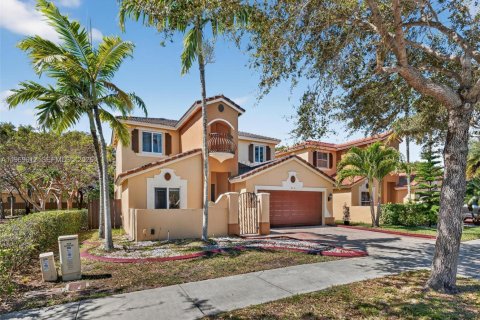 Купить виллу или дом в Хомстед, Флорида 1 комната, 290.69м2, № 2030523 - фото 3