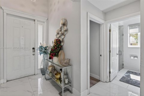 Купить виллу или дом в Хомстед, Флорида 1 комната, 290.69м2, № 2030523 - фото 22