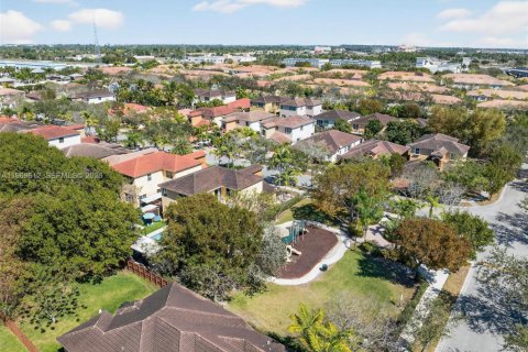 Купить виллу или дом в Хомстед, Флорида 1 комната, 290.69м2, № 2030523 - фото 14