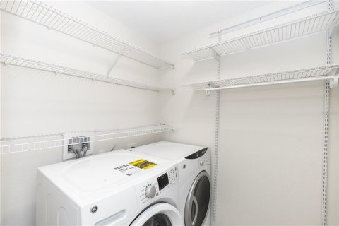 Townhouse in Orlando, Florida 3 bedrooms, 191.75 sq.m. № 1824362 - photo 23