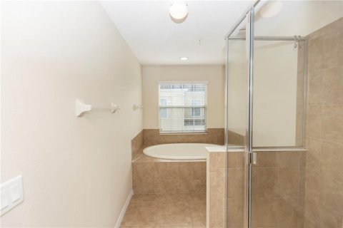 Townhouse in Orlando, Florida 3 bedrooms, 191.75 sq.m. № 1824362 - photo 15