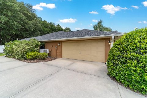 House in Ocala, Florida 4 bedrooms, 225.66 sq.m. № 1745075 - photo 5