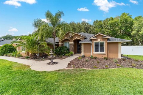 House in Ocala, Florida 4 bedrooms, 225.66 sq.m. № 1745075 - photo 1
