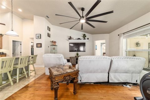 House in Ocala, Florida 4 bedrooms, 225.66 sq.m. № 1745075 - photo 15