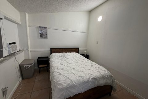 Immobilier commercial à louer à Hialeah, Floride: 1 chambre, 132.66 m2 № 1986484 - photo 4
