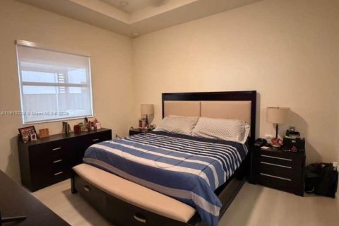 Villa ou maison à vendre à Homestead, Floride: 4 chambres, 155.89 m2 № 1966435 - photo 2