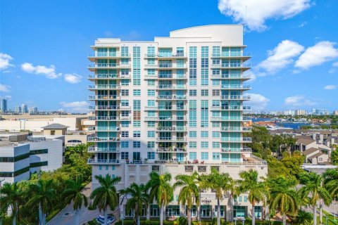 Condominio en venta en Fort Lauderdale, Florida, 2 dormitorios, 137.03 m2 № 2153753 - foto 2