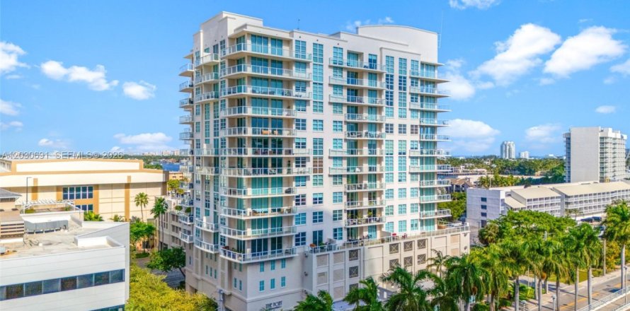 Condominio en Fort Lauderdale, Florida, 2 dormitorios № 2153753