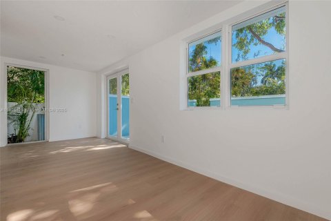 Townhouse in Fort Lauderdale, Florida 3 bedrooms, 169.27 sq.m. № 1940785 - photo 22