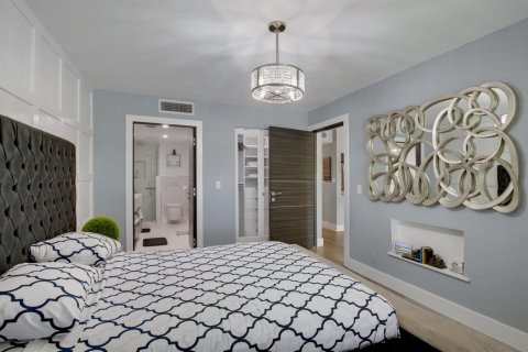 Condo in Lake Worth, Florida, 1 bedroom № 2262362 - photo 15