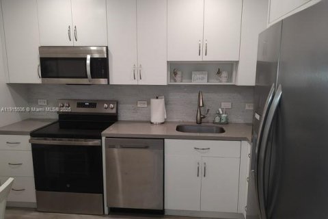 Купить кондоминиум в Авентура, Флорида 3 спальни, 133.41м2, № 1973966 - фото 24