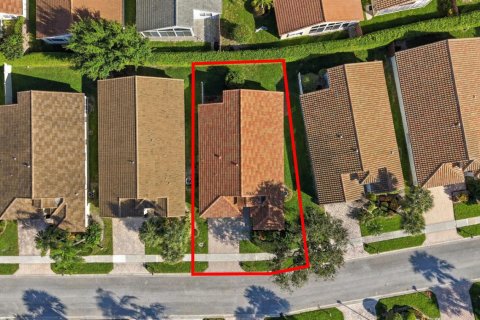 Villa ou maison à vendre à Boynton Beach, Floride: 3 chambres, 162.58 m2 № 2415676 - photo 3