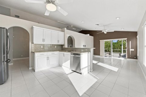 Villa ou maison à vendre à Boynton Beach, Floride: 3 chambres, 162.58 m2 № 2415676 - photo 20