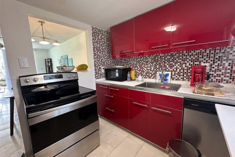 Copropriété à vendre à Aventura, Floride: 2 chambres, 89.19 m2 № 1867228 - photo 6