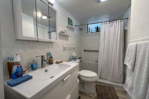Copropriété à vendre à Aventura, Floride: 2 chambres, 89.19 m2 № 1867228 - photo 12