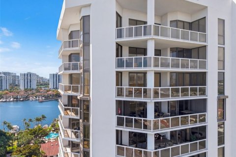 Купить кондоминиум в Авентура, Флорида 2 спальни, 169.08м2, № 2043544 - фото 26