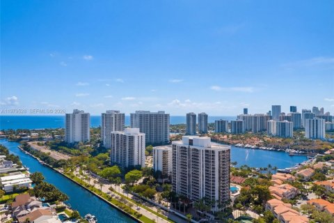 Купить кондоминиум в Авентура, Флорида 2 спальни, 169.08м2, № 2043544 - фото 29