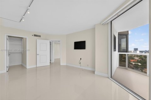 Купить кондоминиум в Авентура, Флорида 2 спальни, 169.08м2, № 2043544 - фото 8