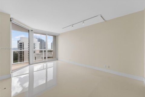 Купить кондоминиум в Авентура, Флорида 2 спальни, 169.08м2, № 2043544 - фото 21