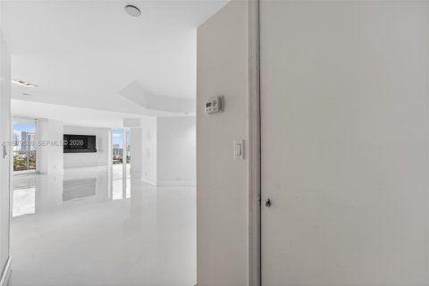 Купить кондоминиум в Авентура, Флорида 2 спальни, 169.08м2, № 2043544 - фото 19
