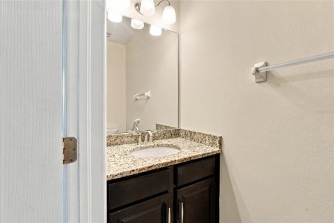 House in Sarasota, Florida 3 bedrooms, 189.06 sq.m. № 2419173 - photo 27