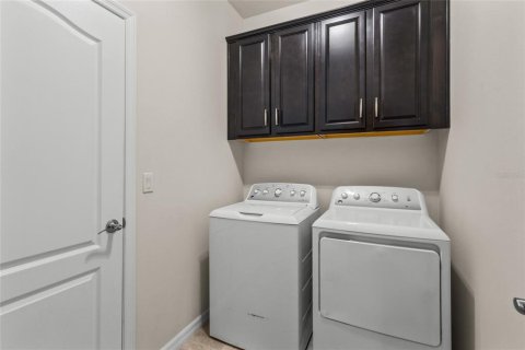 House in Sarasota, Florida 3 bedrooms, 189.06 sq.m. № 2419173 - photo 26