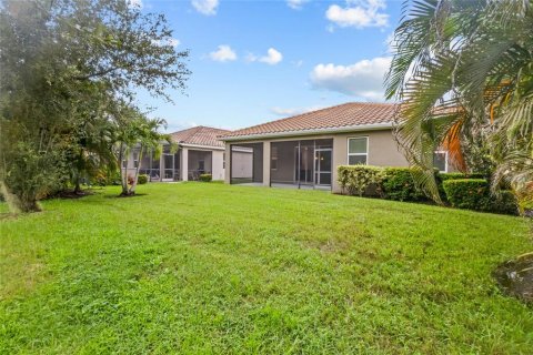 House in Sarasota, Florida 3 bedrooms, 189.06 sq.m. № 2419173 - photo 30