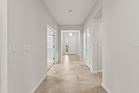 House in Sarasota, Florida 3 bedrooms, 189.06 sq.m. № 2419173 - photo 8