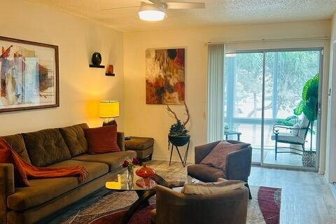 Condo in West Palm Beach, Florida, 1 bedroom  № 2086558 - photo 9