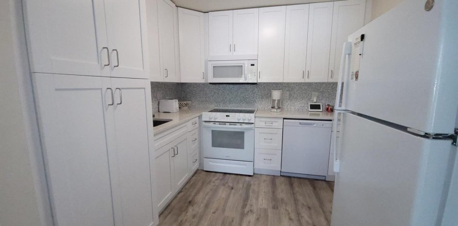 Condo in West Palm Beach, Florida, 1 bedroom  № 2086558