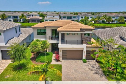 House in Boca Raton, Florida 4 bedrooms, 344.02 sq.m. № 2181950 - photo 5