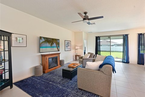 Casa en venta en Bradenton, Florida, 4 dormitorios, 190.08 m2 № 1899266 - foto 8