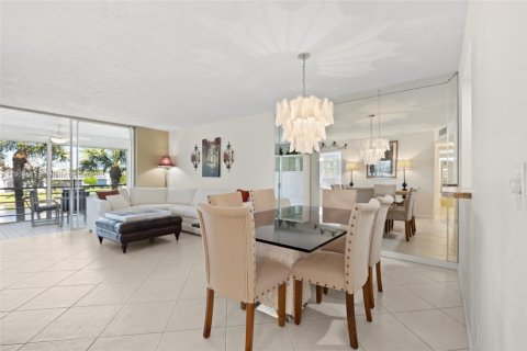 Copropriété à vendre à Delray Beach, Floride: 2 chambres, 93.46 m2 № 1970952 - photo 3