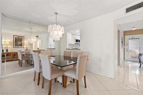 Copropriété à vendre à Delray Beach, Floride: 2 chambres, 93.46 m2 № 1970952 - photo 11
