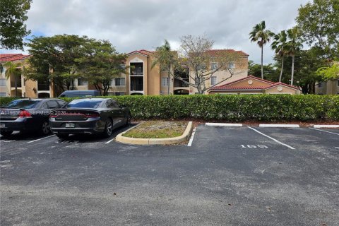 Снять в аренду кондоминиум в Мирамар, Флорида 3 спальни, 104.52м2, № 2027310 - фото 8