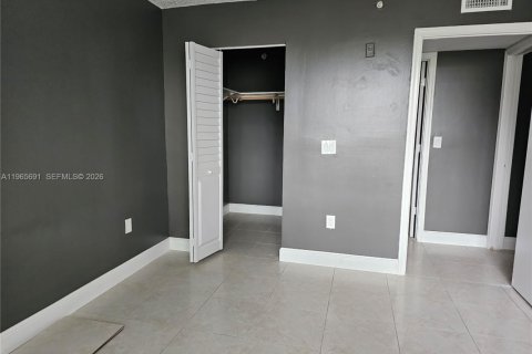 Снять в аренду кондоминиум в Мирамар, Флорида 3 спальни, 104.52м2, № 2027310 - фото 21